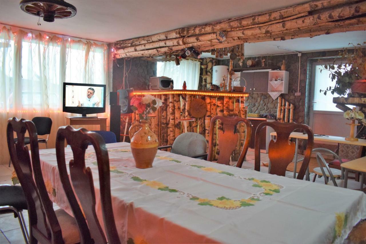 Casa Parvu Ξενοδοχείο Lunca Mare Εξωτερικό φωτογραφία